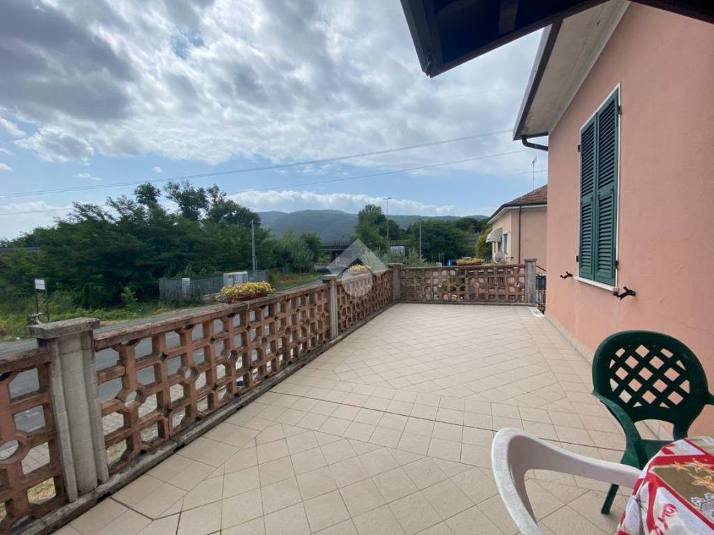 appartamento in vendita a Sarzana