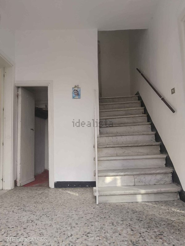 casa indipendente in vendita a Sarzana