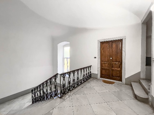 appartamento in vendita a Sarzana