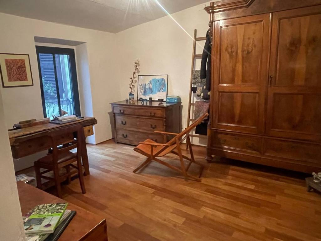 casa indipendente in vendita a Sarzana