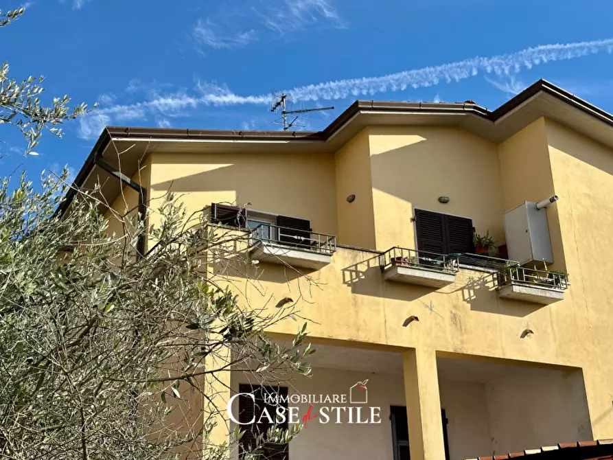 casa semindipendente in vendita a Sarzana