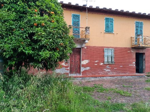casa indipendente in vendita a Sarzana in zona San Lazzaro