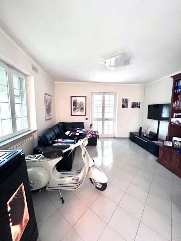 casa indipendente in vendita a Sarzana in zona San Lazzaro