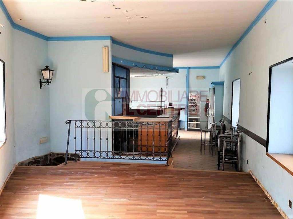 negozio in vendita a Sarzana