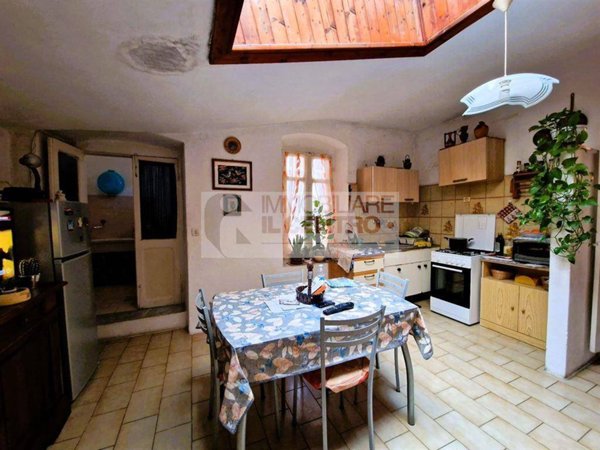 appartamento in vendita a Sarzana