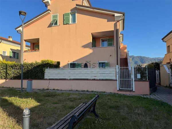 appartamento in vendita a Sarzana