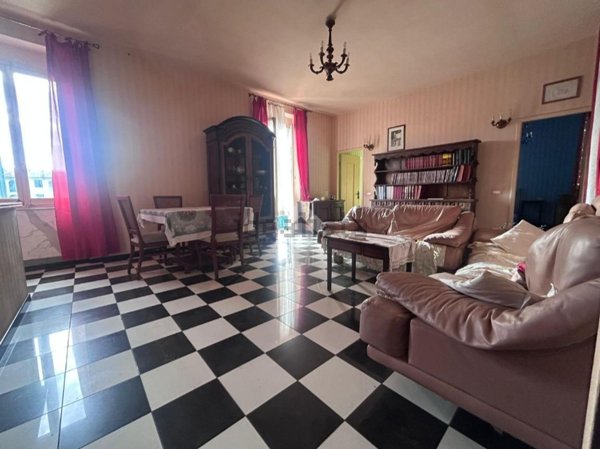 appartamento in vendita a Sarzana