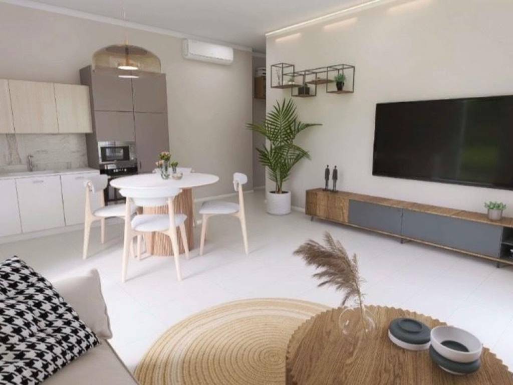 casa indipendente in vendita a Sarzana