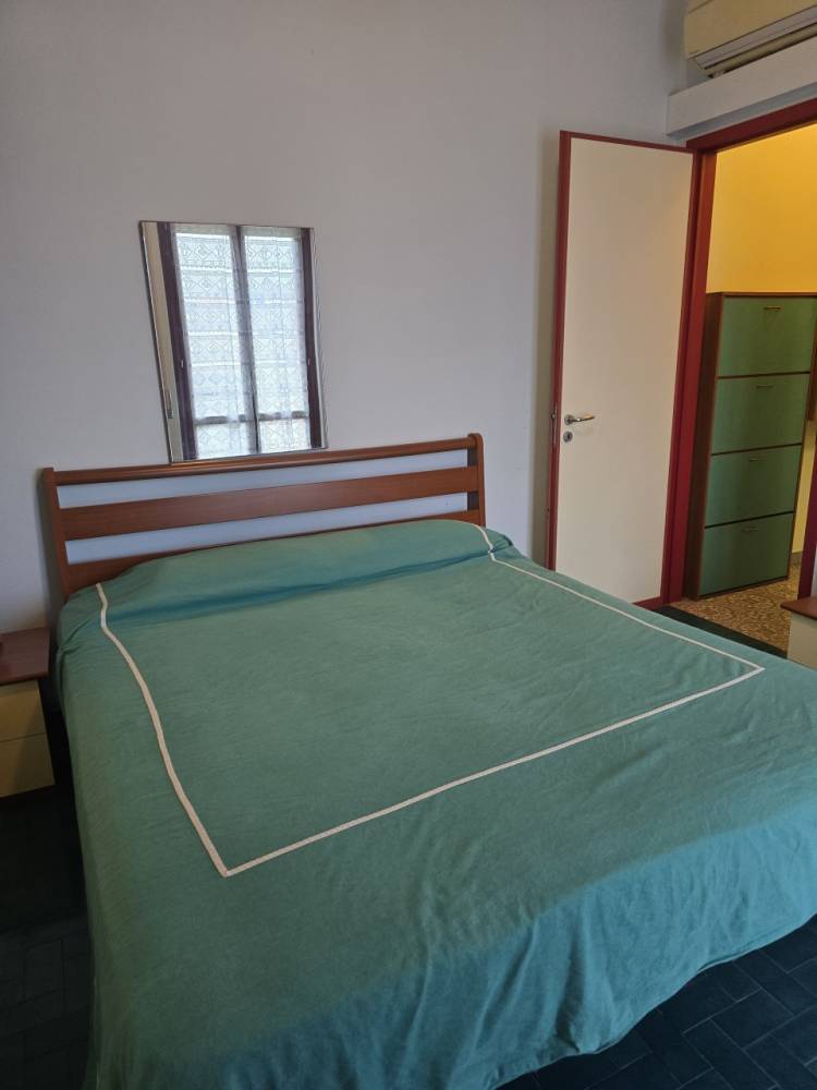 appartamento in vendita a Sarzana in zona Marinella di Sarzana