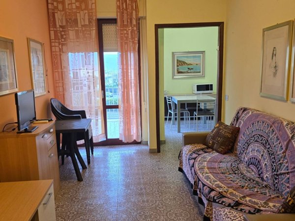 appartamento in vendita a Sarzana in zona Marinella di Sarzana