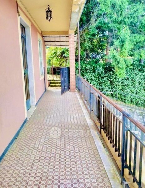 casa indipendente in vendita a Sarzana in zona Falcinello