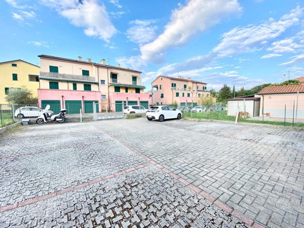 trivano in vendita a Sarzana