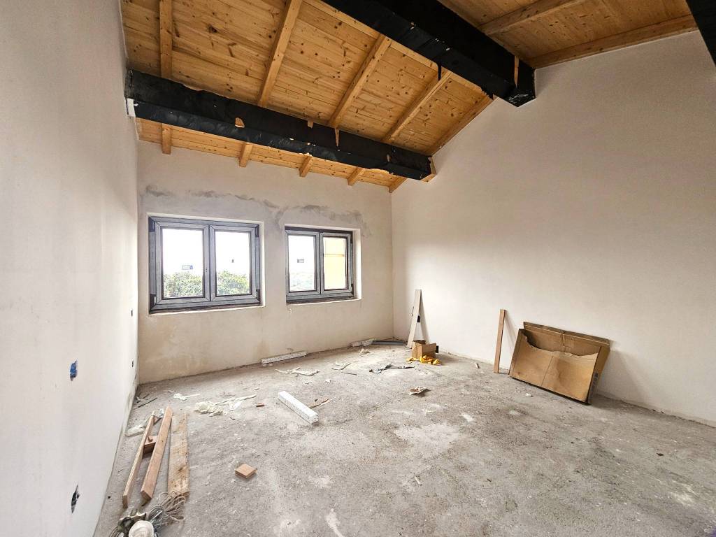 appartamento in vendita a Sarzana in zona Falcinello