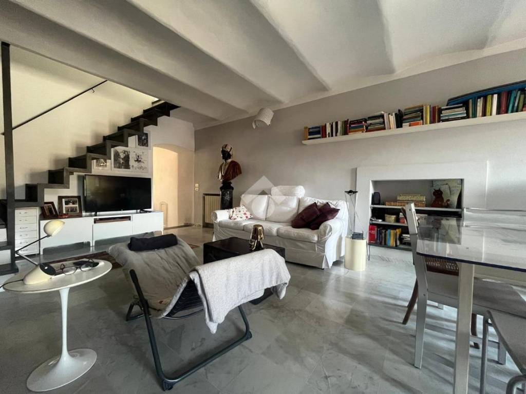appartamento in vendita a Sarzana