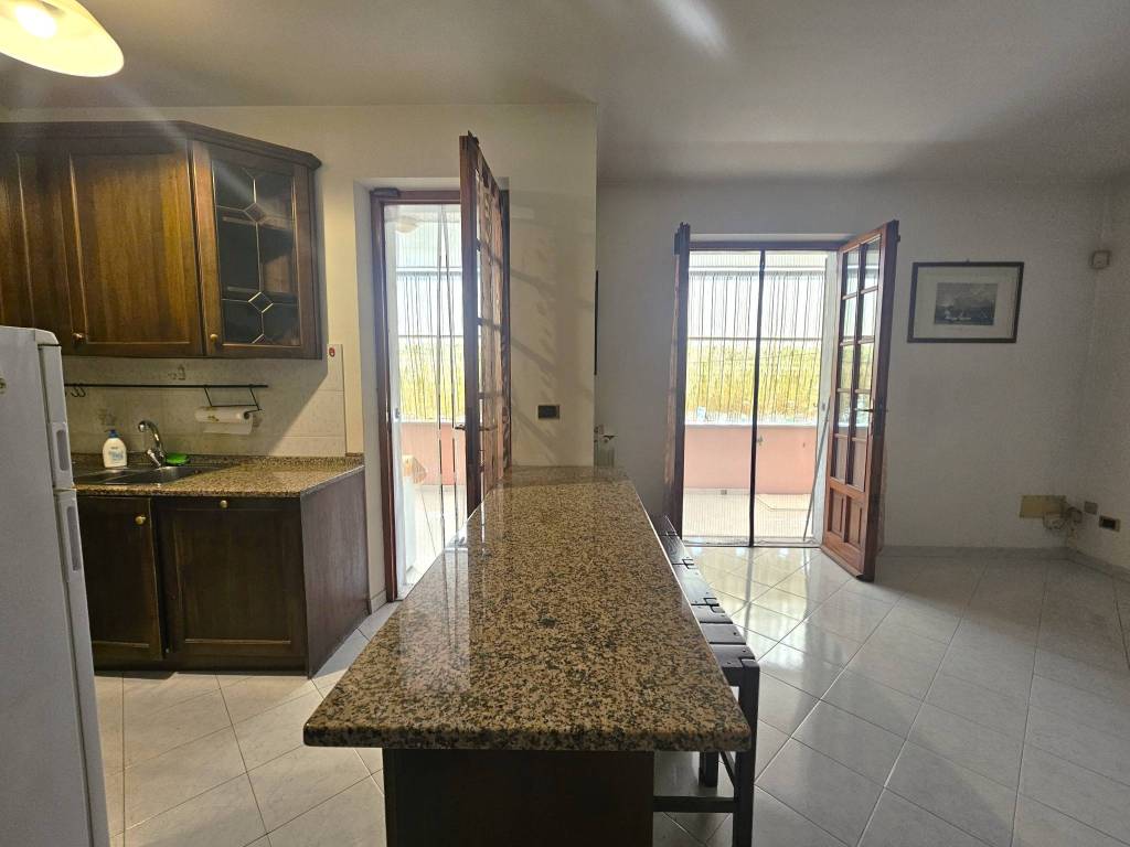 casa indipendente in vendita a Sarzana