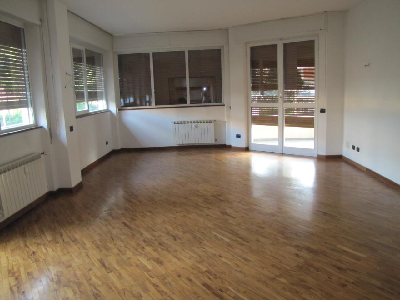 appartamento in vendita a Sarzana