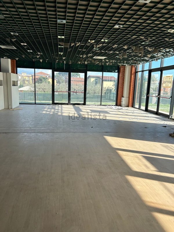 ufficio in vendita a Sarzana