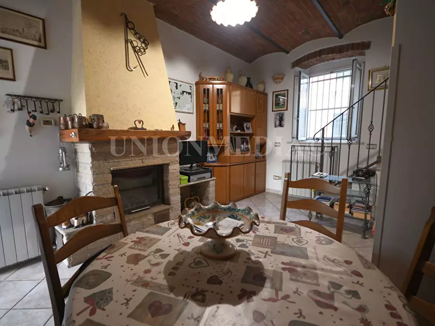 casa semindipendente in vendita a Sarzana
