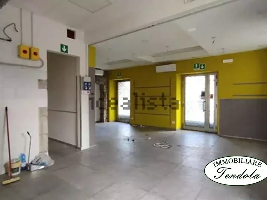 negozio in vendita a Sarzana