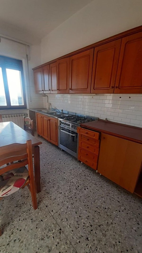 casa indipendente in vendita a Sarzana