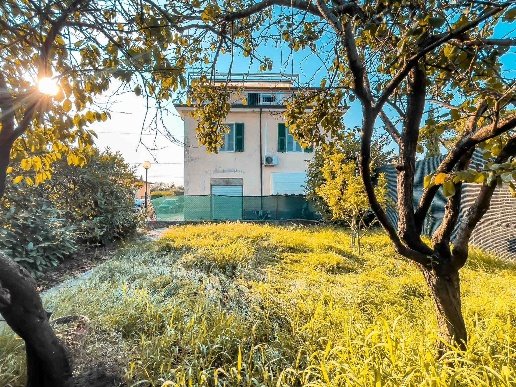 appartamento in vendita a Sarzana in zona San Lazzaro