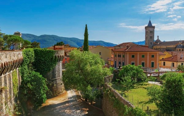appartamento in vendita a Sarzana