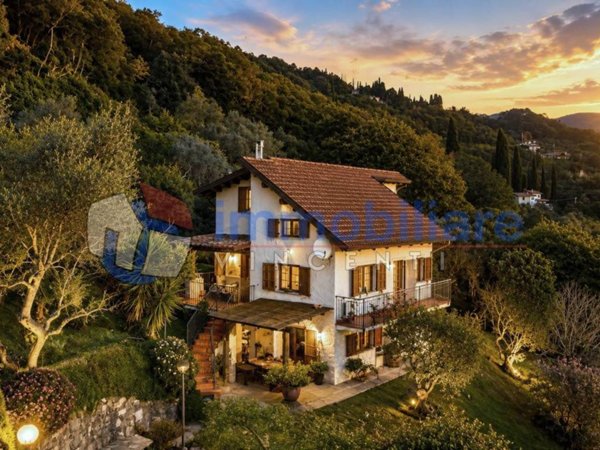 casa indipendente in vendita a Sarzana in zona Falcinello