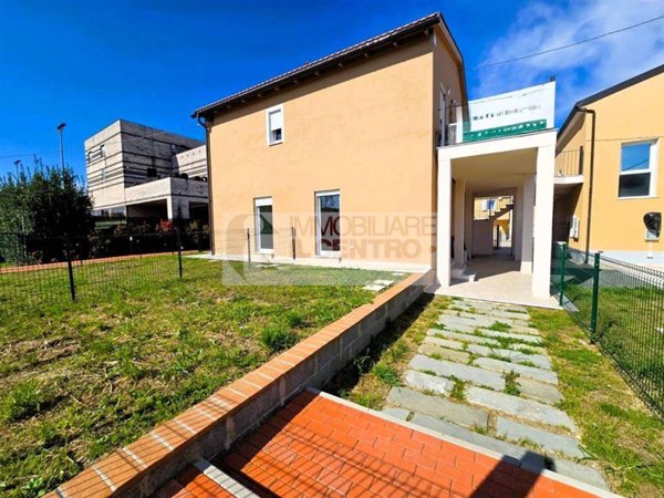 appartamento in vendita a Sarzana