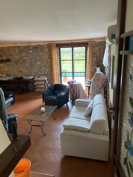 casa indipendente in vendita a Sarzana