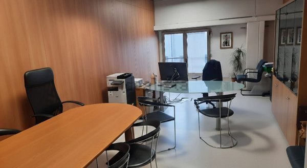 ufficio in vendita a Sarzana