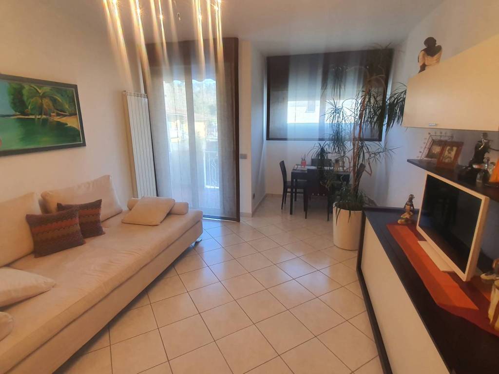 appartamento in vendita a Sarzana