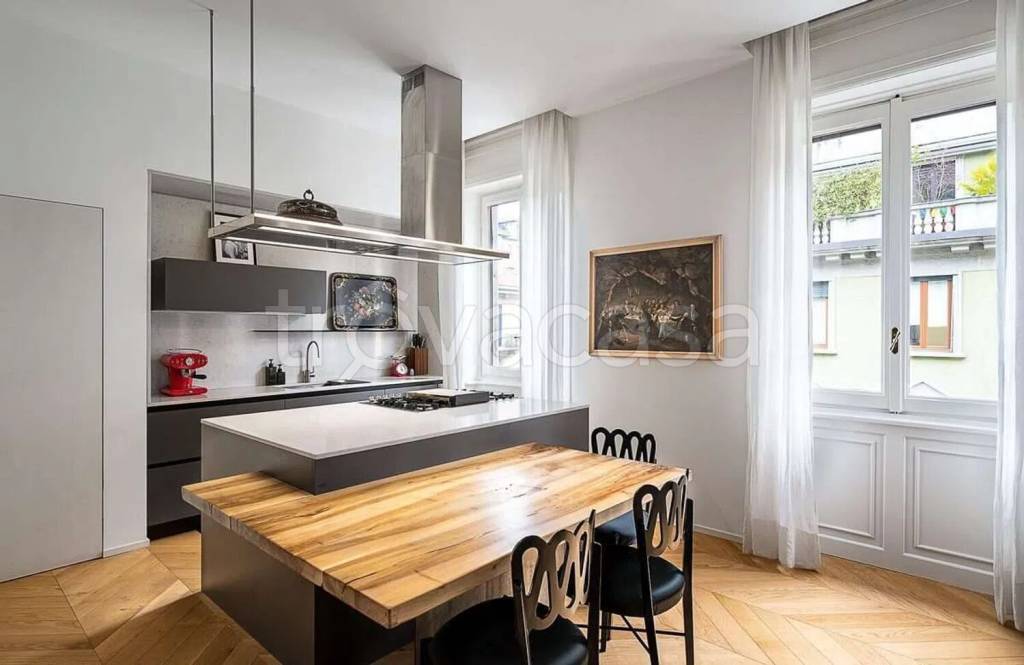 casa indipendente in vendita a Sarzana