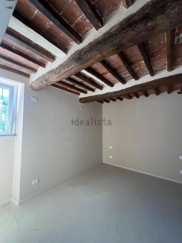 casa semindipendente in vendita a Sarzana