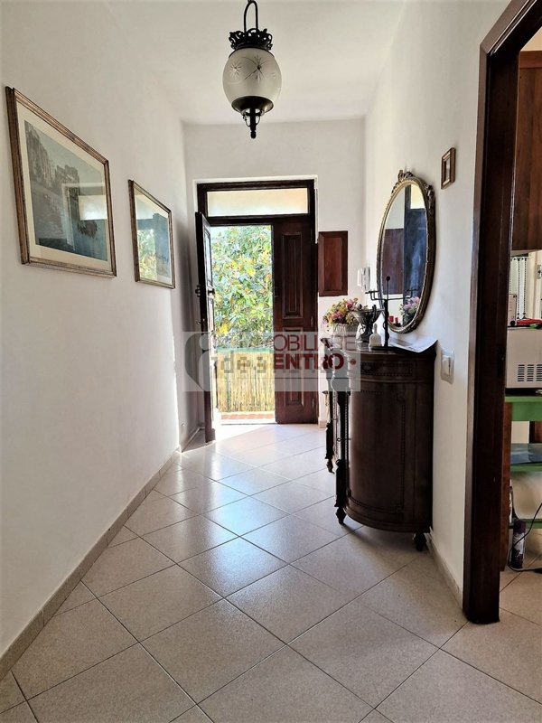 casa semindipendente in vendita a Sarzana