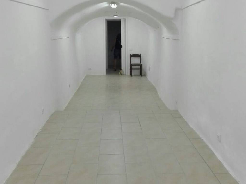 negozio in vendita a Sarzana