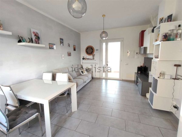 casa semindipendente in vendita a Sarzana in zona San Lazzaro