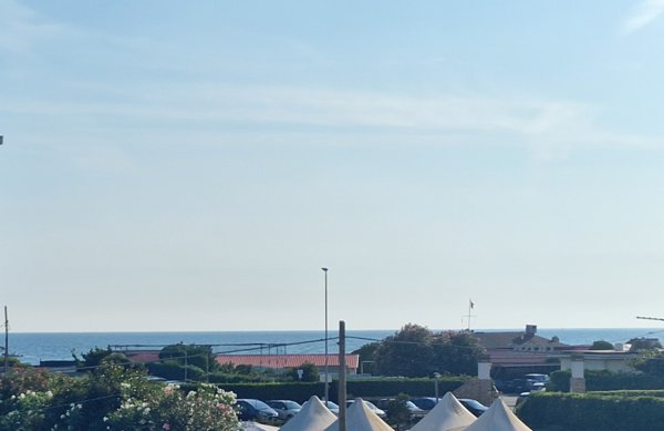 appartamento in vendita a Sarzana in zona Marinella di Sarzana