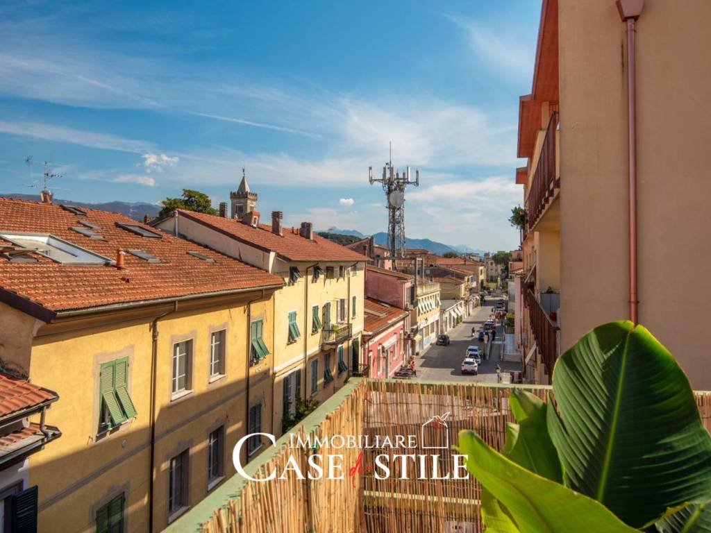 appartamento in vendita a Sarzana
