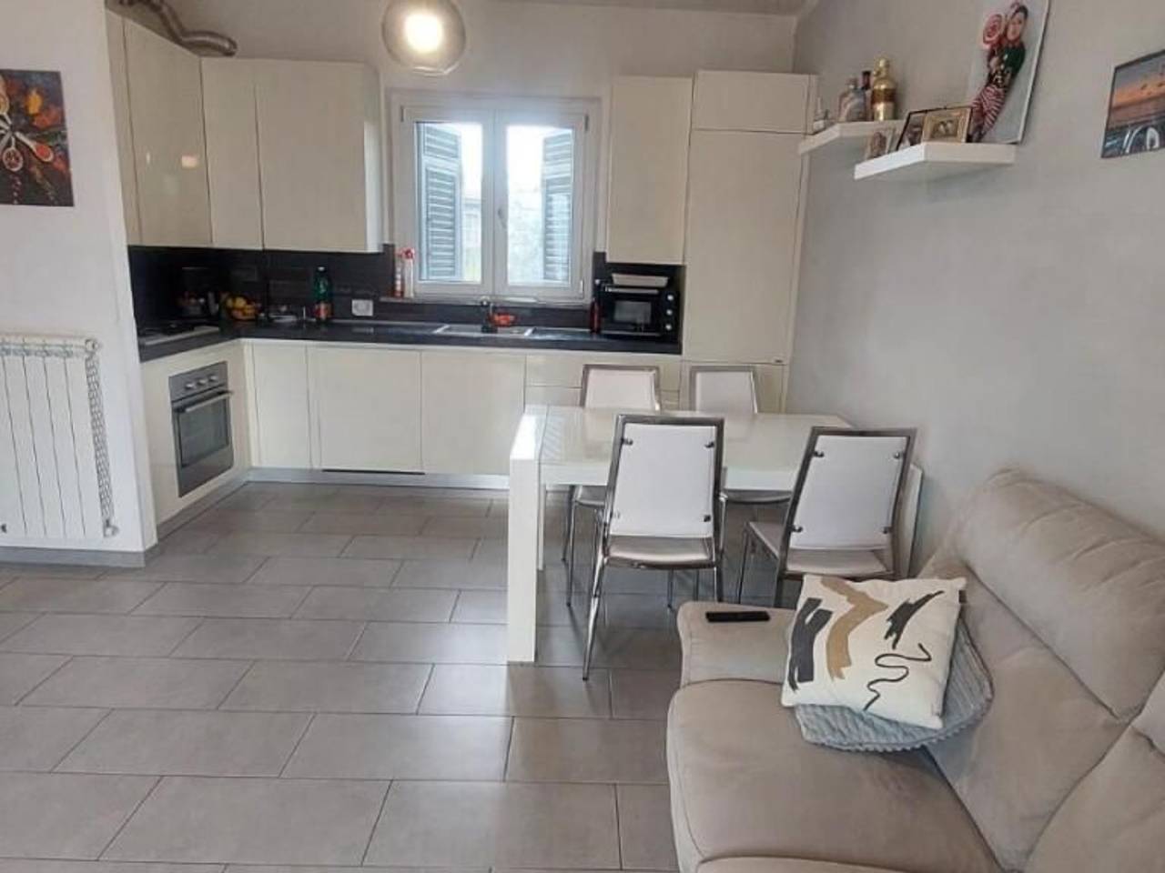 casa semindipendente in vendita a Sarzana in zona San Lazzaro