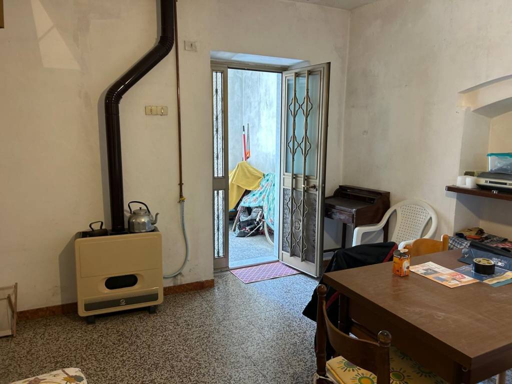 appartamento in vendita a Sarzana in zona Falcinello