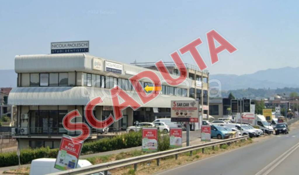 negozio in vendita a Sarzana