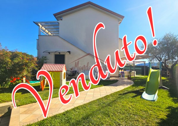 casa indipendente in vendita a Sarzana in zona San Lazzaro