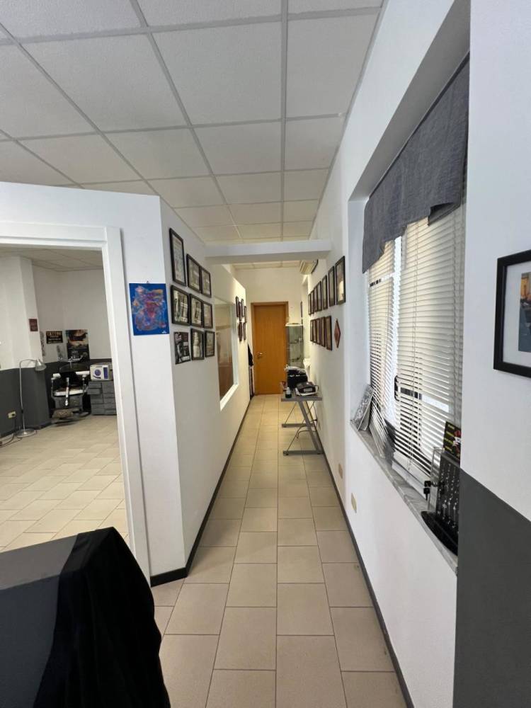 ufficio in vendita a Sarzana
