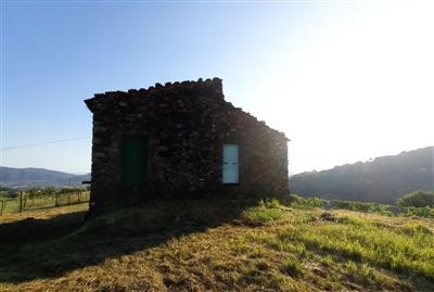 casale in vendita a Sarzana in zona Falcinello