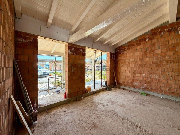 casa indipendente in vendita a Sarzana in zona San Lazzaro
