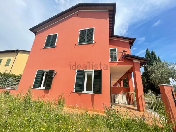 appartamento in vendita a Sarzana