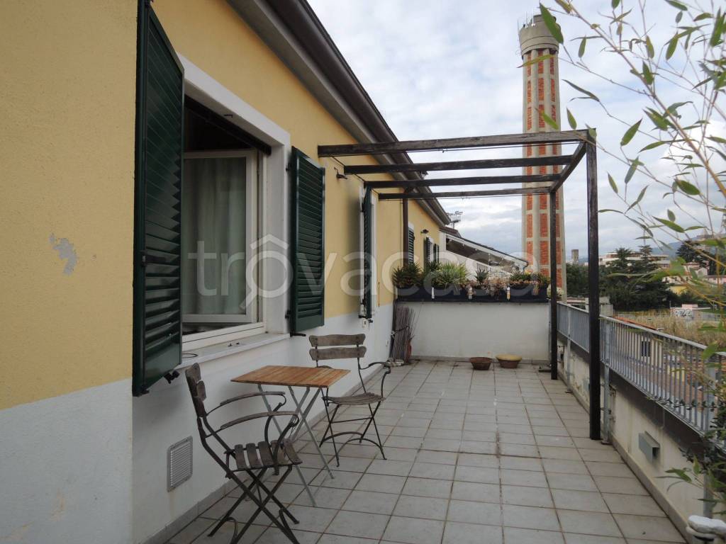 appartamento in vendita a Sarzana