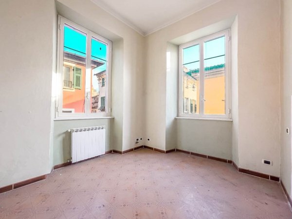 appartamento in vendita a Sarzana