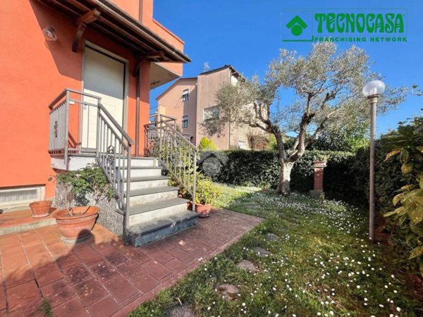 casa indipendente in vendita a Sarzana in zona San Lazzaro