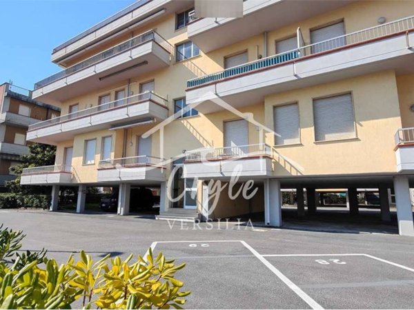 appartamento in vendita a Sarzana in zona Marinella di Sarzana